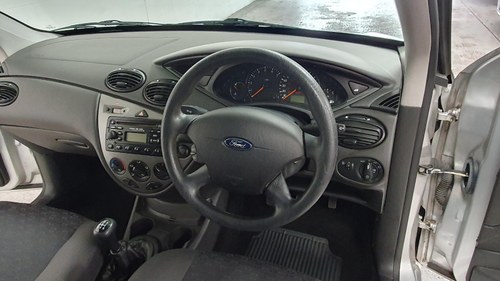 2005 Ford Focus - 6