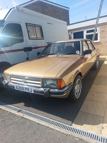 1984 Ford granada
