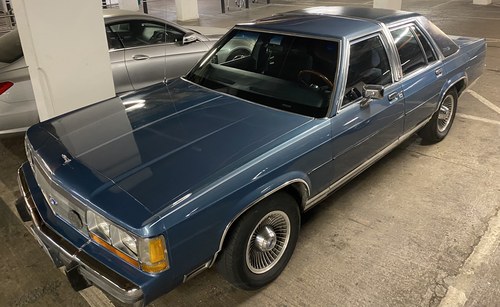 1988 Ford Crown Victoria Ltd