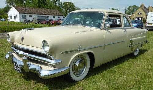 1953 Ford Customline Club Coupe - 6