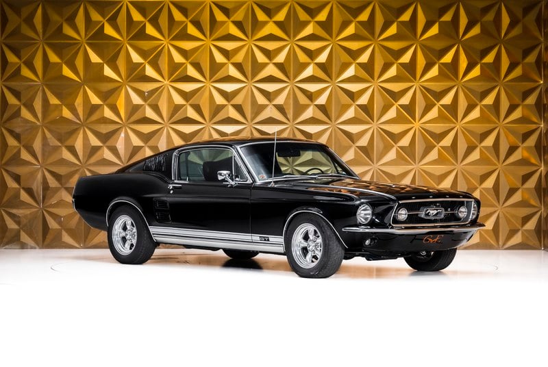 1967 Ford Mustang - 4
