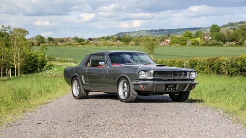 Picture of 1965 Ford Mustang Coupe 'Restomod' - For Sale