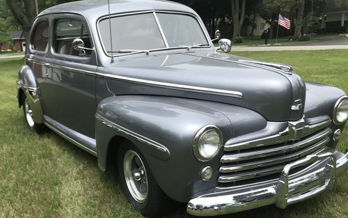1947 Ford Sedan (picture 1 of 10)