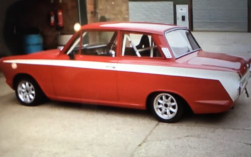 1965 Ford Cortina (picture 1 of 16)