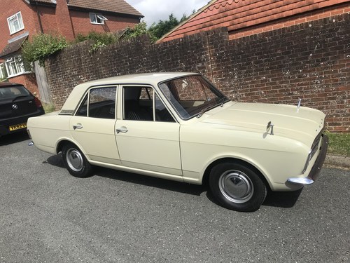 1969 Ford Cortina Mk 2 1600 Deluxe