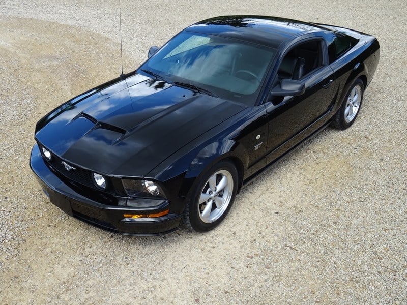 Ford Mustang GT 4.6 Auto - High Spec/Stunning
