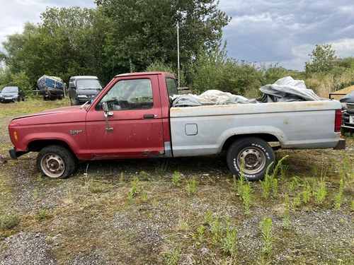 1988 Ford RANGER CUSTOM PICK UP LHD