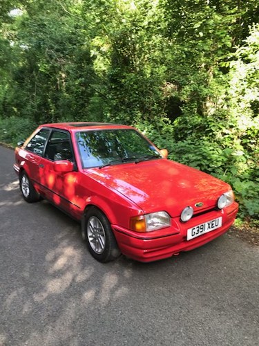 1990 Ford Escort. XR3I
