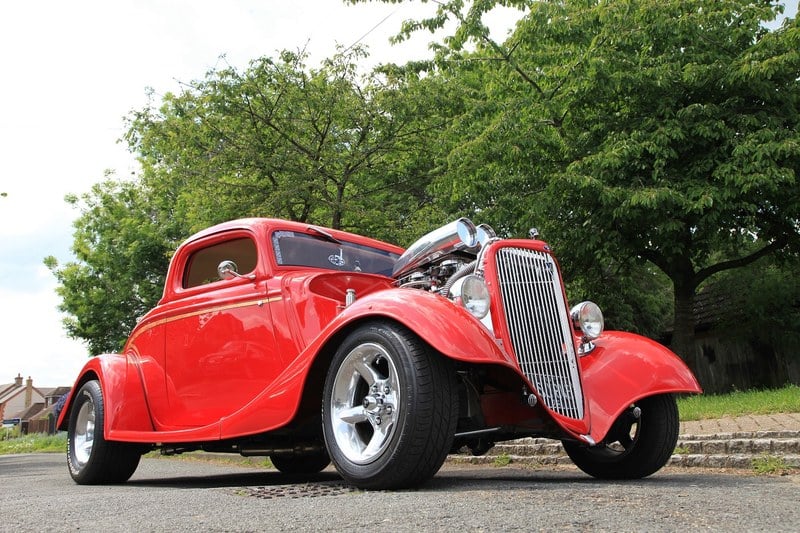 1934 Ford 3 Window coupe - 7