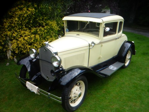 Ford Model A . 5 window Coupe De Luxe