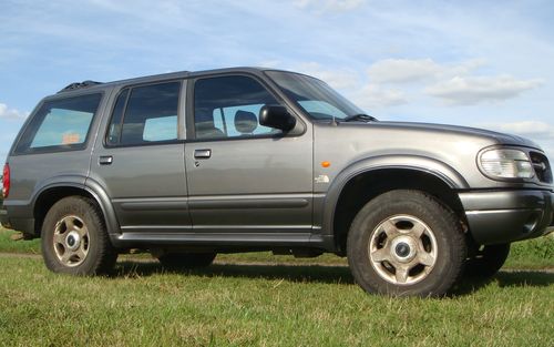 1999 Ford Explorer North Face Automatic (picture 1 of 5)