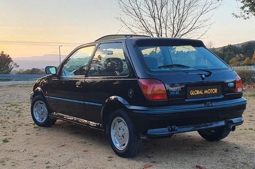1989 Ford Fiesta - 6