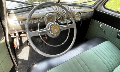 1948 Ford De Luxe - 9