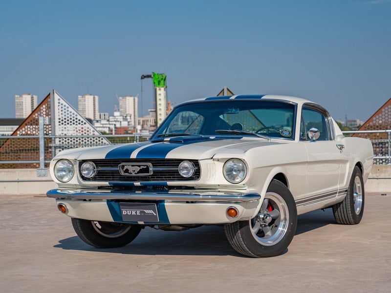 1965 Ford Mustang Fastback Shelby GT350 Clone - Auto