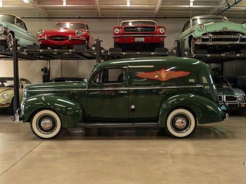 1940 Ford De Luxe - 3