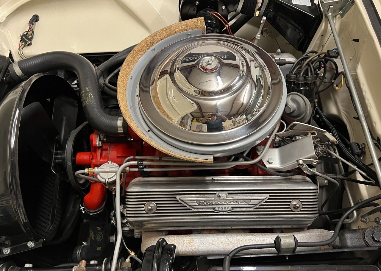 1956 Ford Thunderbird Porthole Convertible, foto 5