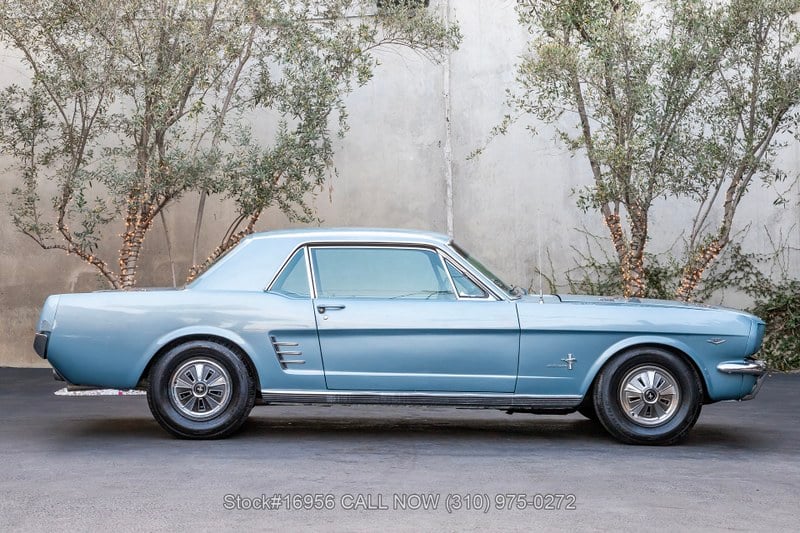 1966 Ford Mustang - 4