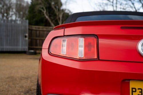 2010 Ford Mustang - 6