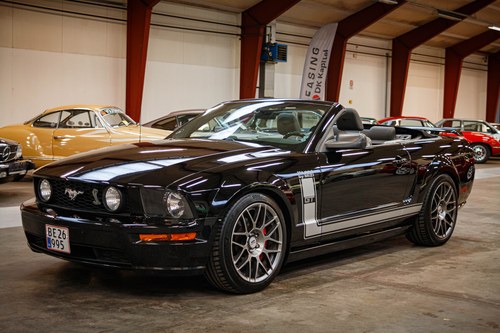 2006 Ford Mustang - 9