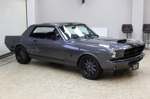 1965 Ford Mustang - 9