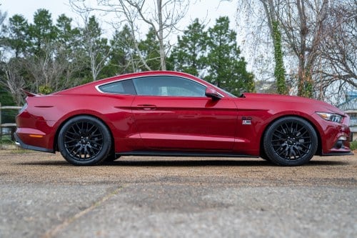 2017 Ford Mustang - 8