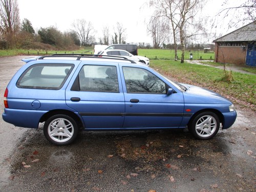 2001 Ford Escort Estate Finesse