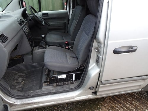 2003 Ford Transit Connect - 3