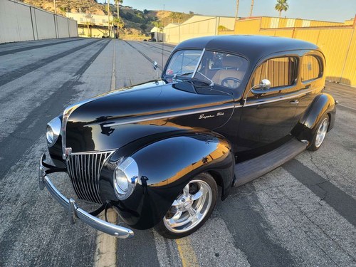 1940 Ford Super De Luxe