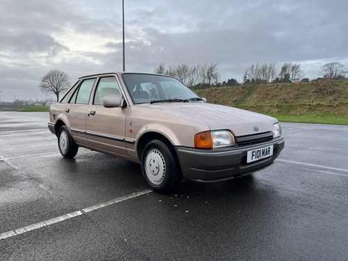 1988 Ford Escort Ghia