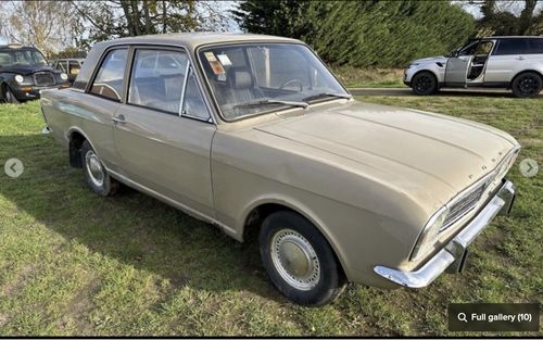 Ford Cortina Mk2 1968 (picture 1 of 10)