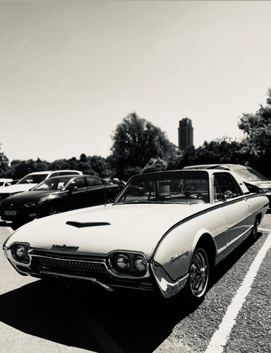 1962 Ford Thunderbird - 2