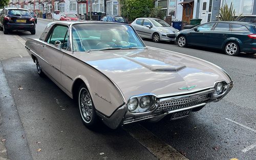 1962 Ford Thunderbird (picture 1 of 10)