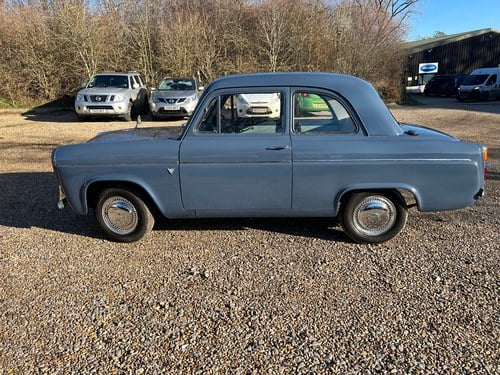 1958 Ford Anglia - 5
