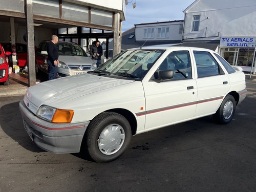 1991 Ford Escort