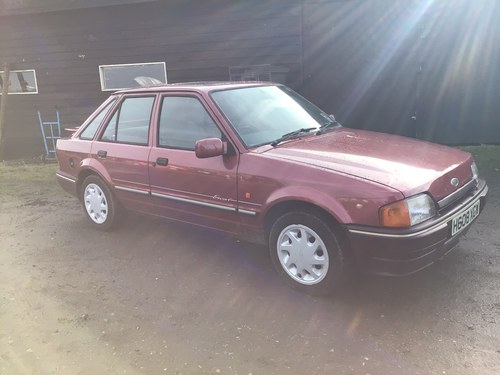 1990 Ford Escort