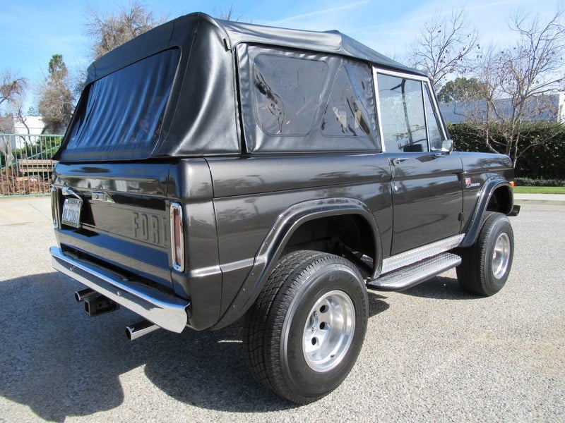 1972 Ford Bronco - 4