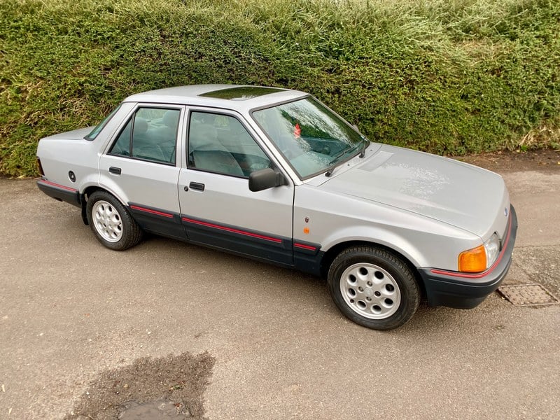 1987 Ford Orion - 4