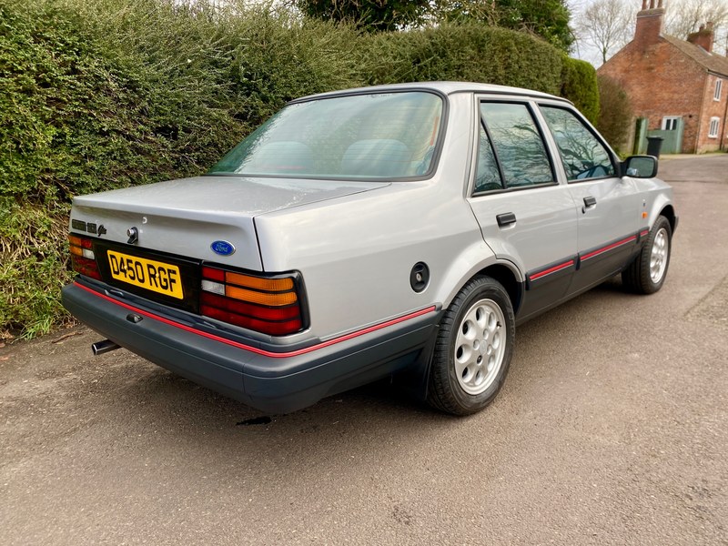 1987 Ford Orion - 7