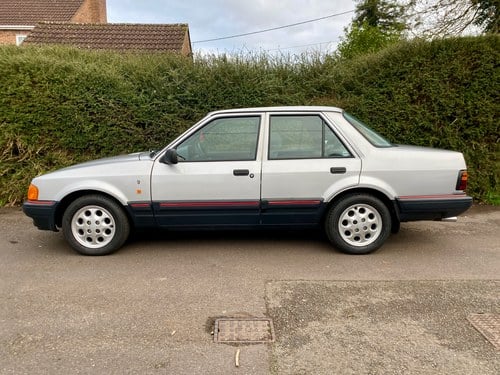 1987 Ford Orion - 9