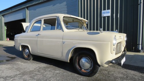 1959 (O) Ford Anglia MANUAL In vendita