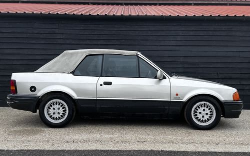 1990 Ford Escort XR3i (picture 1 of 11)