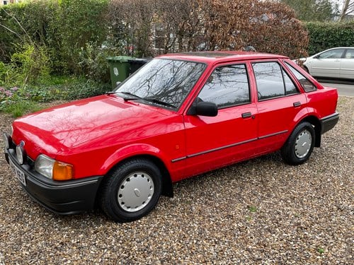 1988 Ford Escort 1.6L Hatchback