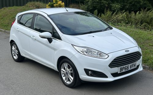 2016 Ford Fiesta Zetec (picture 1 of 11)