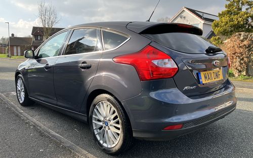 2011 Ford Focus Zetec Climate (picture 1 of 12)
