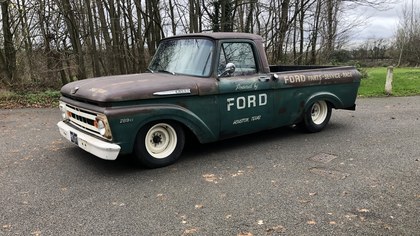 1961 Ford F-100 Pickup