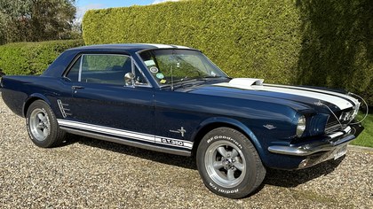 Ford Mustang V8 Coupe and Fastback Wanted