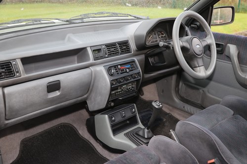 1990 Ford Fiesta - 5
