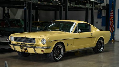 Picture of 1966 Ford Mustang 2+2 Fastback 289 V8 auto - For Sale