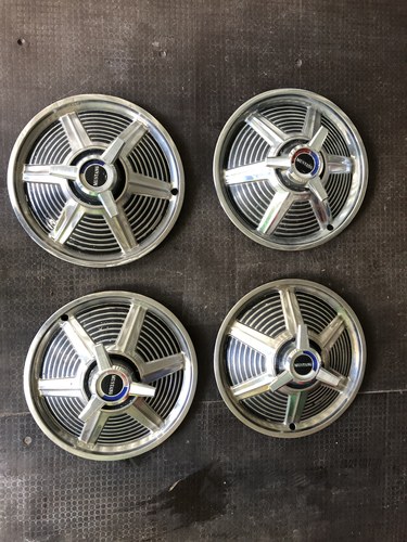 1964 FORD MUSTANG HUB CAPS For Sale