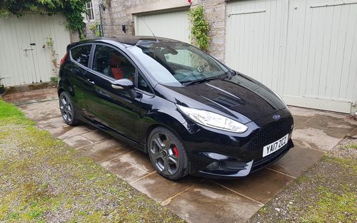 2017 Ford Fiesta ST (picture 1 of 9)